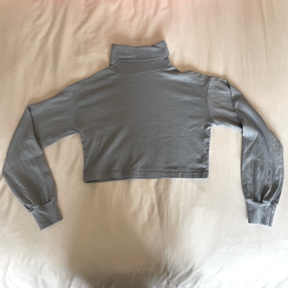 Brandy Melville Cropped Blue Turtleneck - Picture 1 of 3